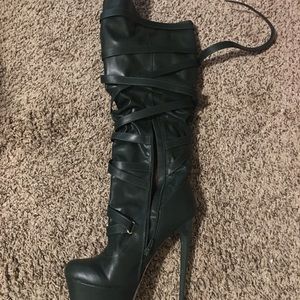 Green lantern knew high boots